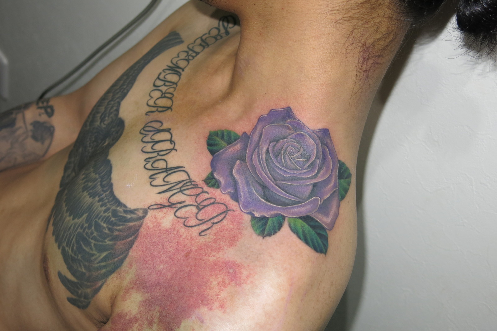 薔薇|胸　カラー　レタリング　薔薇　バラ　rose　ＲＯＳＥ　ローズ