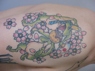 蛙|腕　カラー　蛙　カエル　桜　お花見　たこ焼き